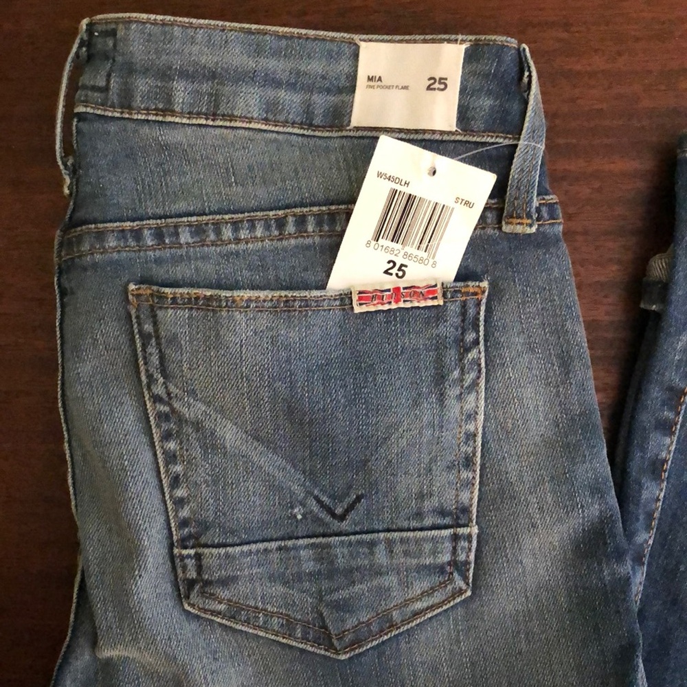 NWT Hudson Mia Five Pocket Flare Jean